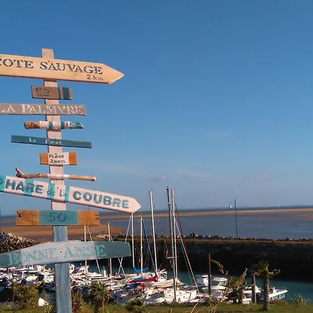 Σπίτι διακοπών 3 Pieces A 150m De La Avec Patio Et Parking - Fr-1-705-47 *